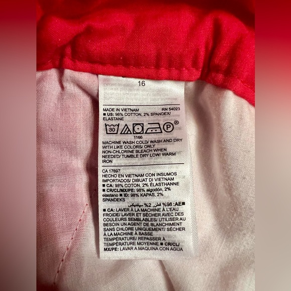 Old Navy 16 Bright red short, very good condition 👍🏼 - Picture 6 of 7